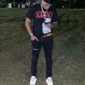 Meet your Posher, Om